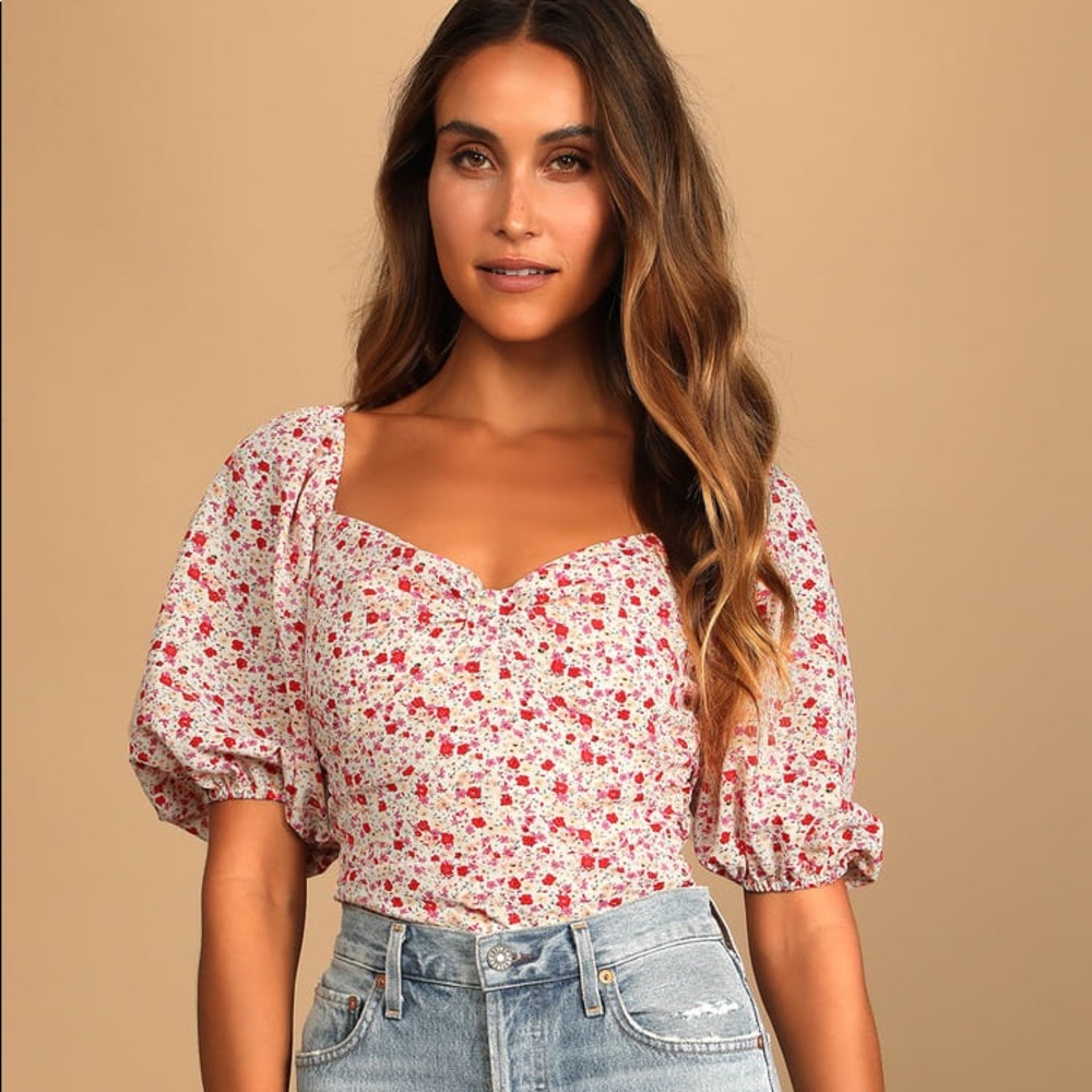 NWOT Lulus Beautiful Hues Ivory Floral Print Puff Sleeve Ruched Bodysuit XSmall
